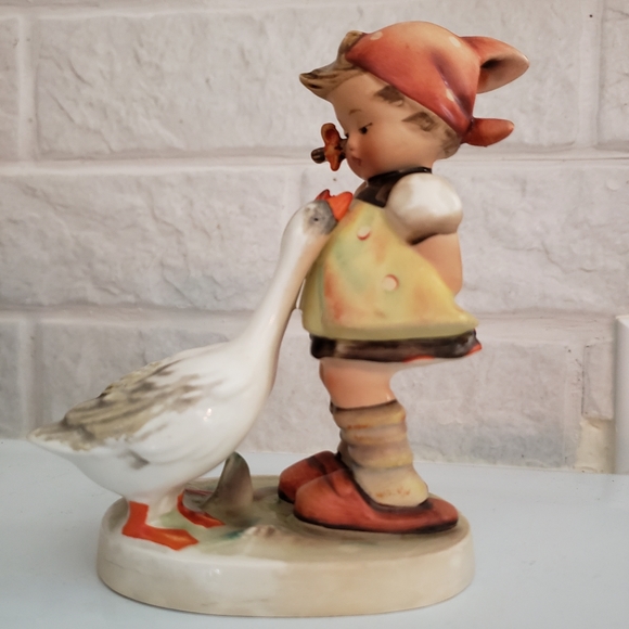 Hummel Goebel, Goose Girl - Picture 4 of 8